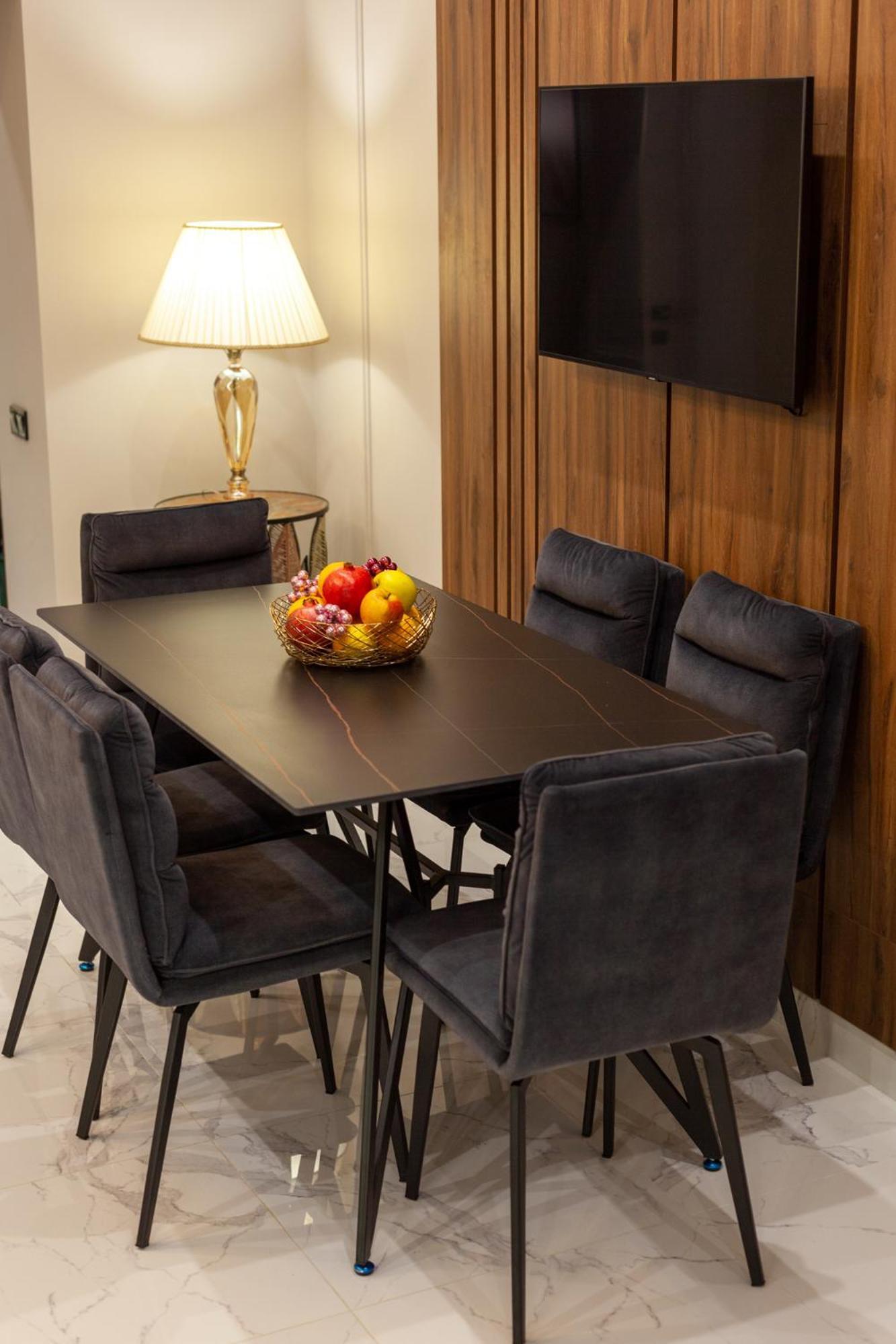 Leogrand Vip On Svobody Avenue 43 Apartment Lviv Exterior photo